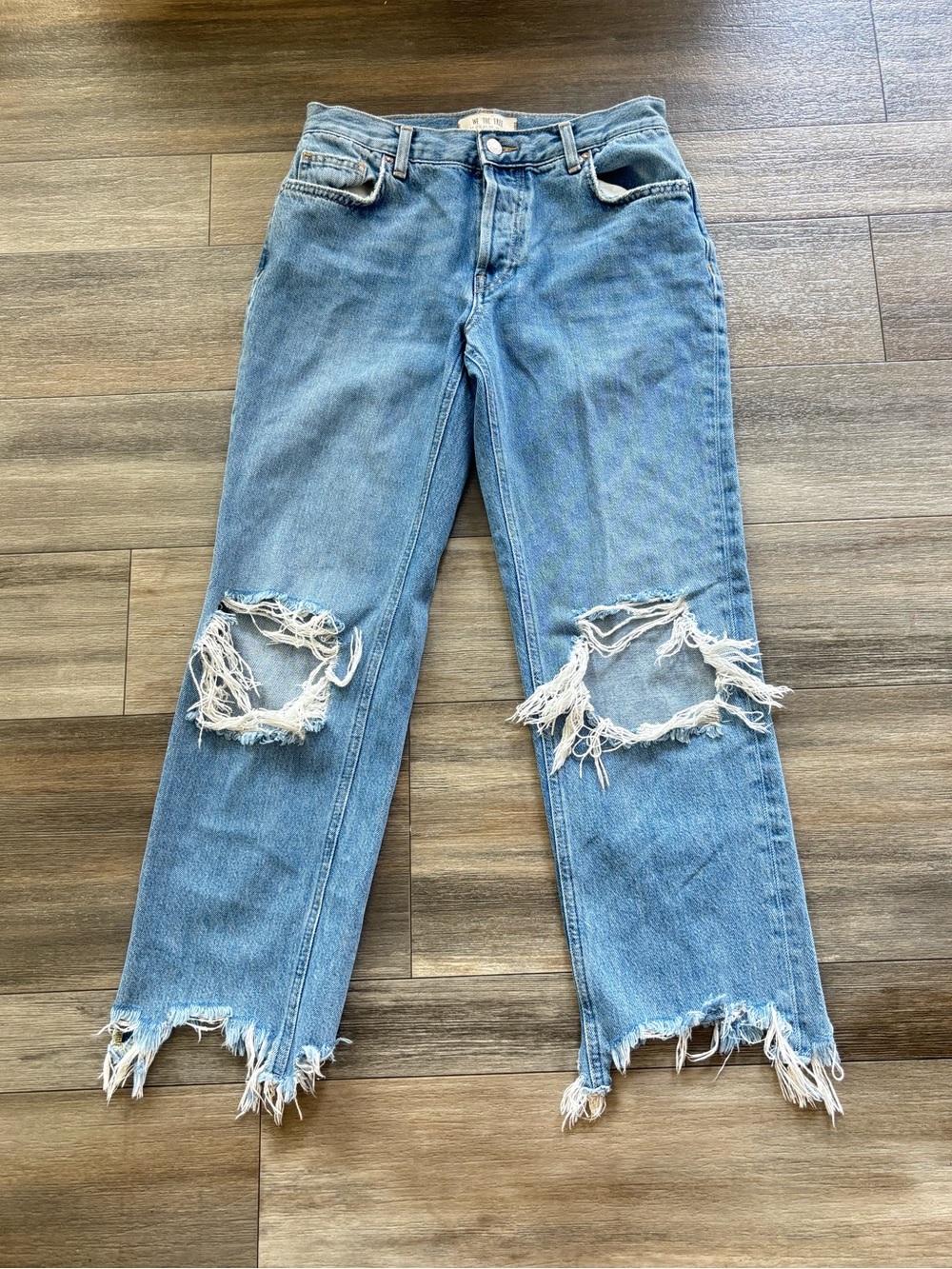 We The Free Distressed Denim Jeans 26